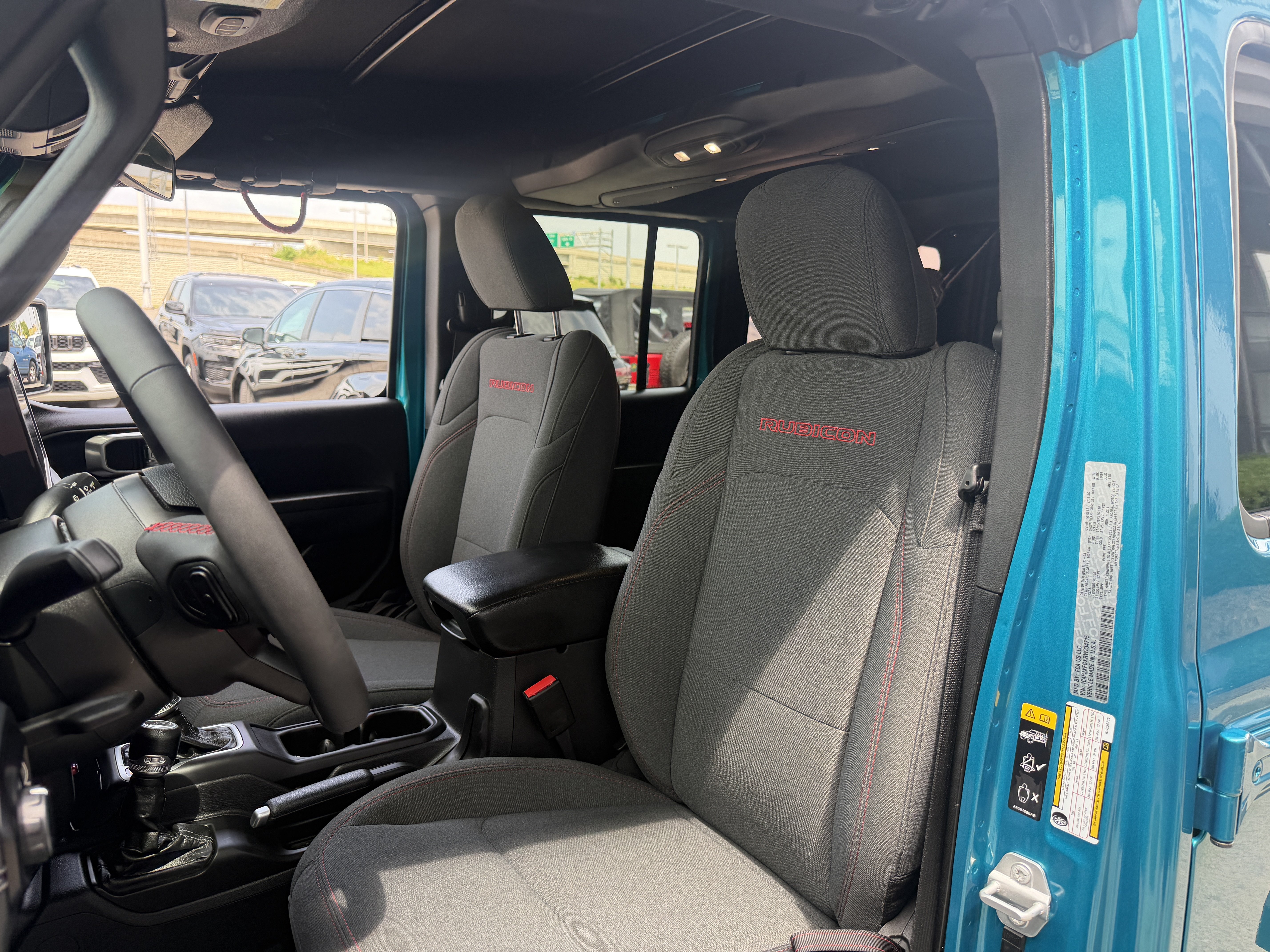 Used 2024 Bikini Pearl Coat Jeep Rubicon image 37