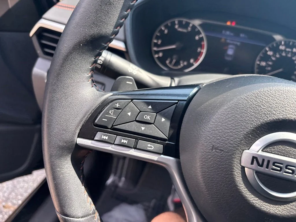 Used 2021 Black Nissan 2.5 SR image 40