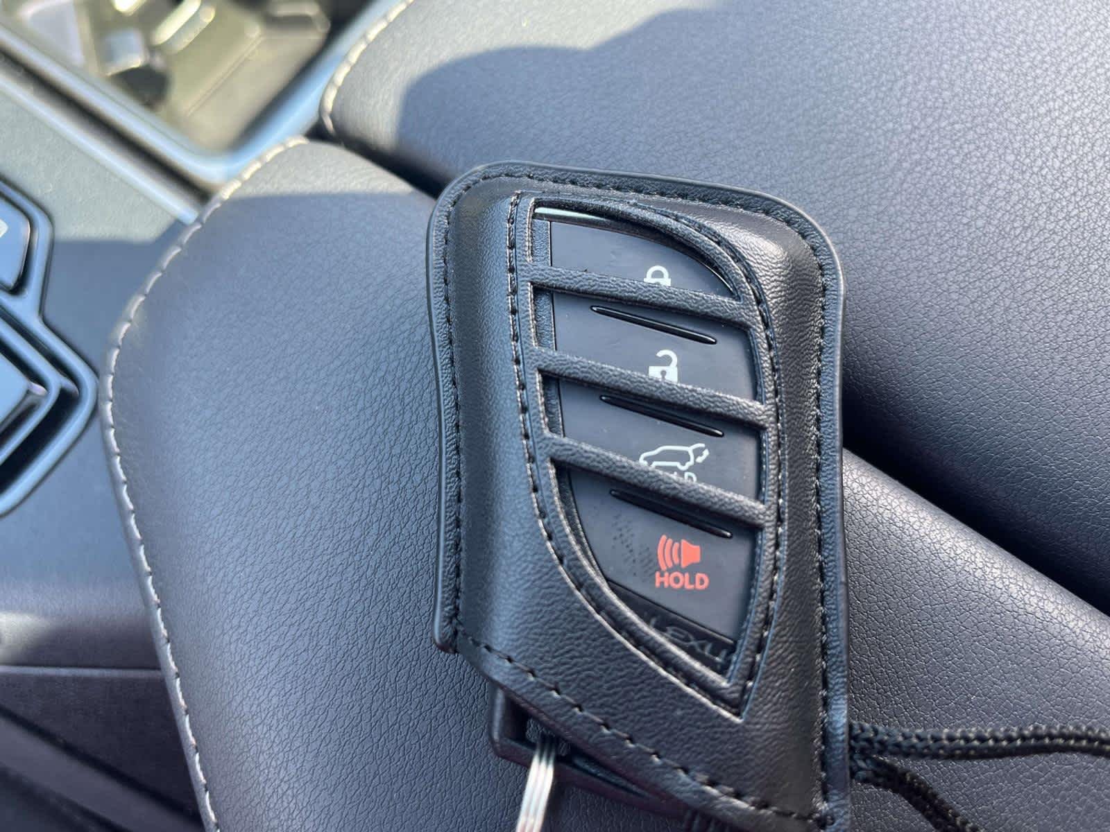 Used 2026 Matador Red Mica Lexus Premium image 4