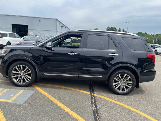 Used 2017 Shadow Black Ford Platinum image 6