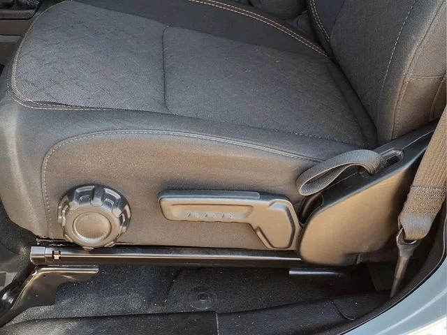 Used 2024 Gray Jeep Mojave image 18