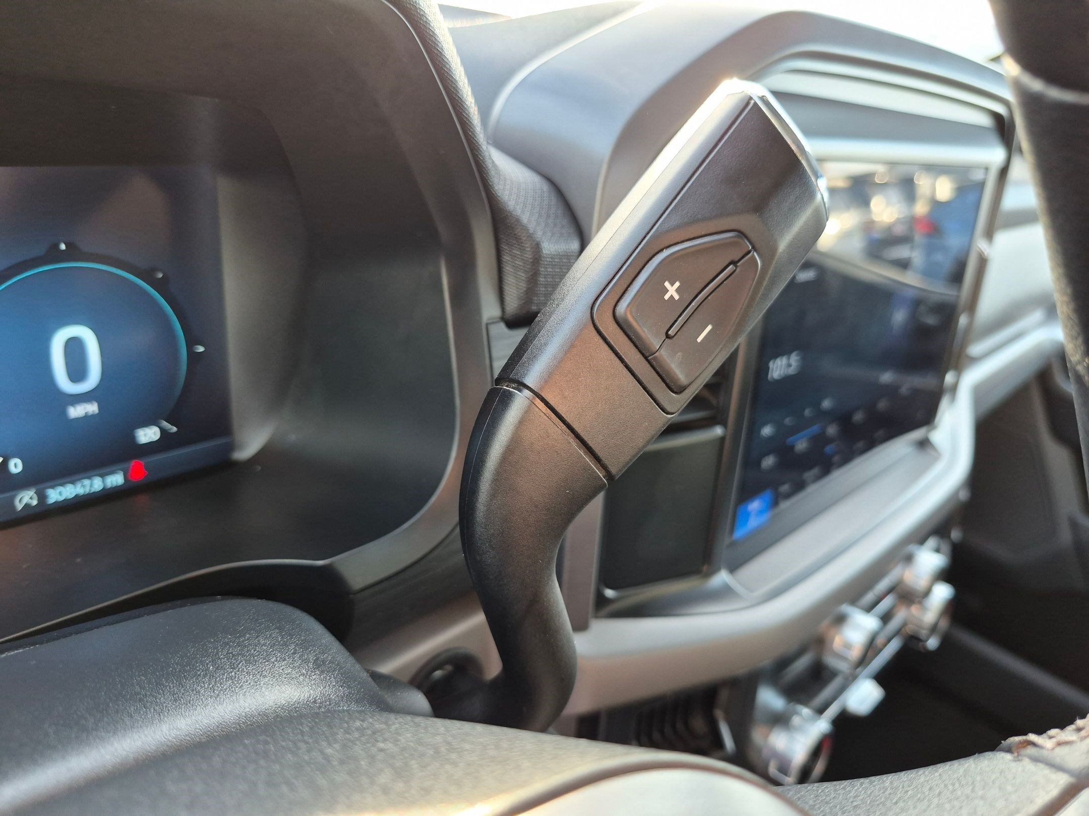 Used 2025 Black Metallic Ford XLT image 24