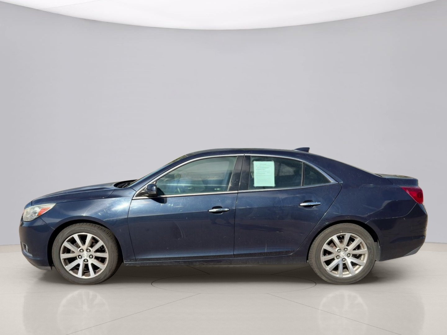 Used 2016 Blue Chevrolet LTZ image 2
