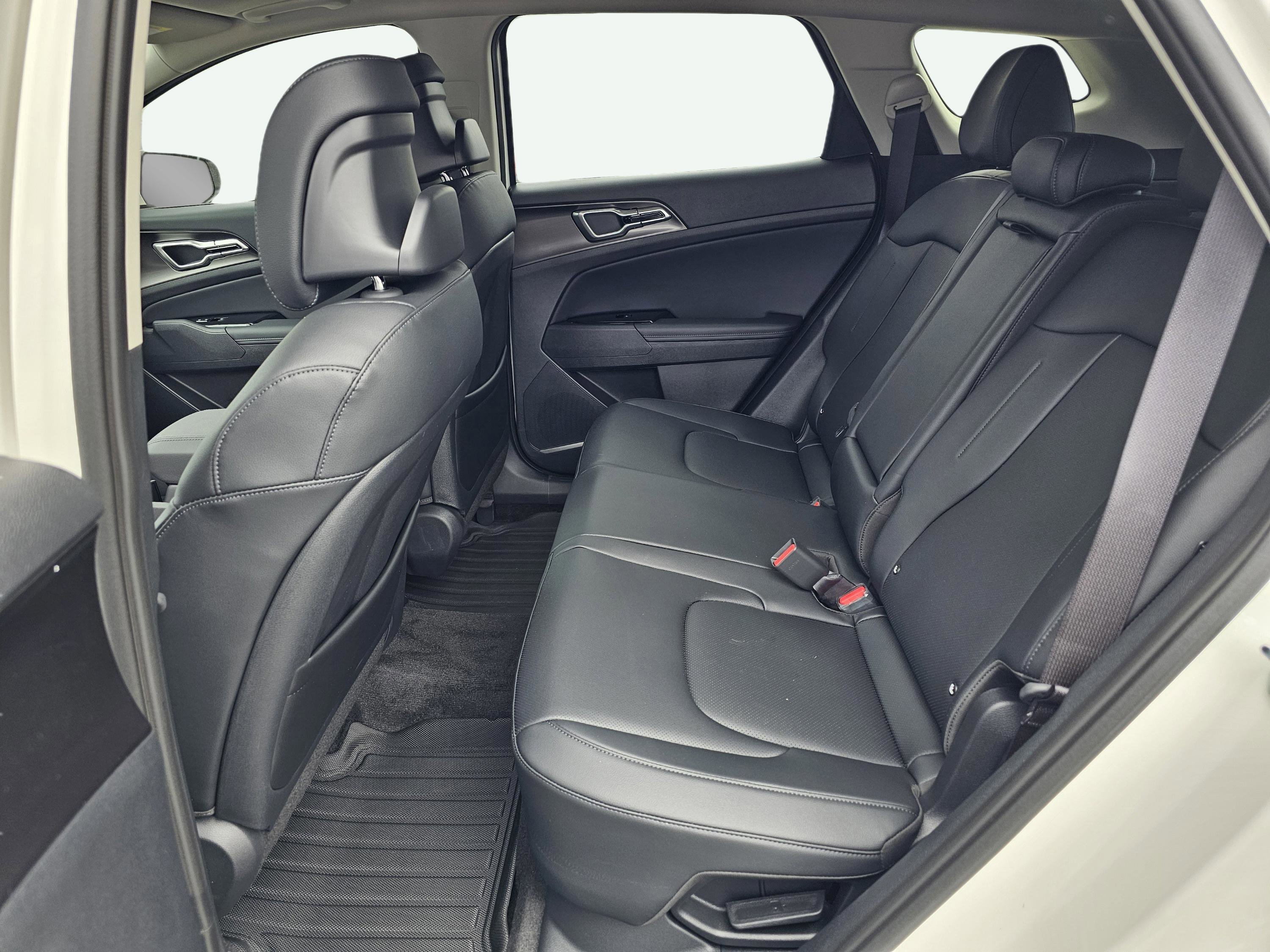 2025 Kia Sportage EX Hybrid - Photo 34