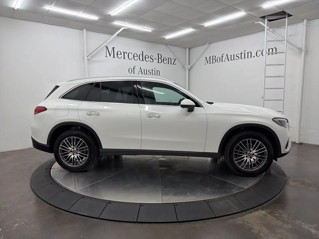 Used 2026 White Mercedes-Benz GLC 300 image 8
