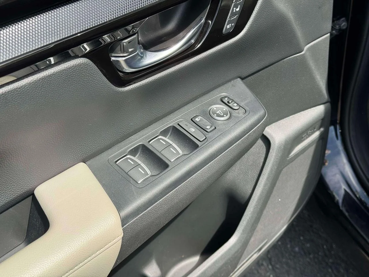 2023 Honda CR-V EX-L - Photo 22