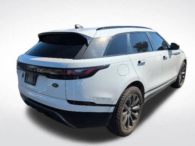 Used 2018  Land Rover SE R-Dynamic image 10