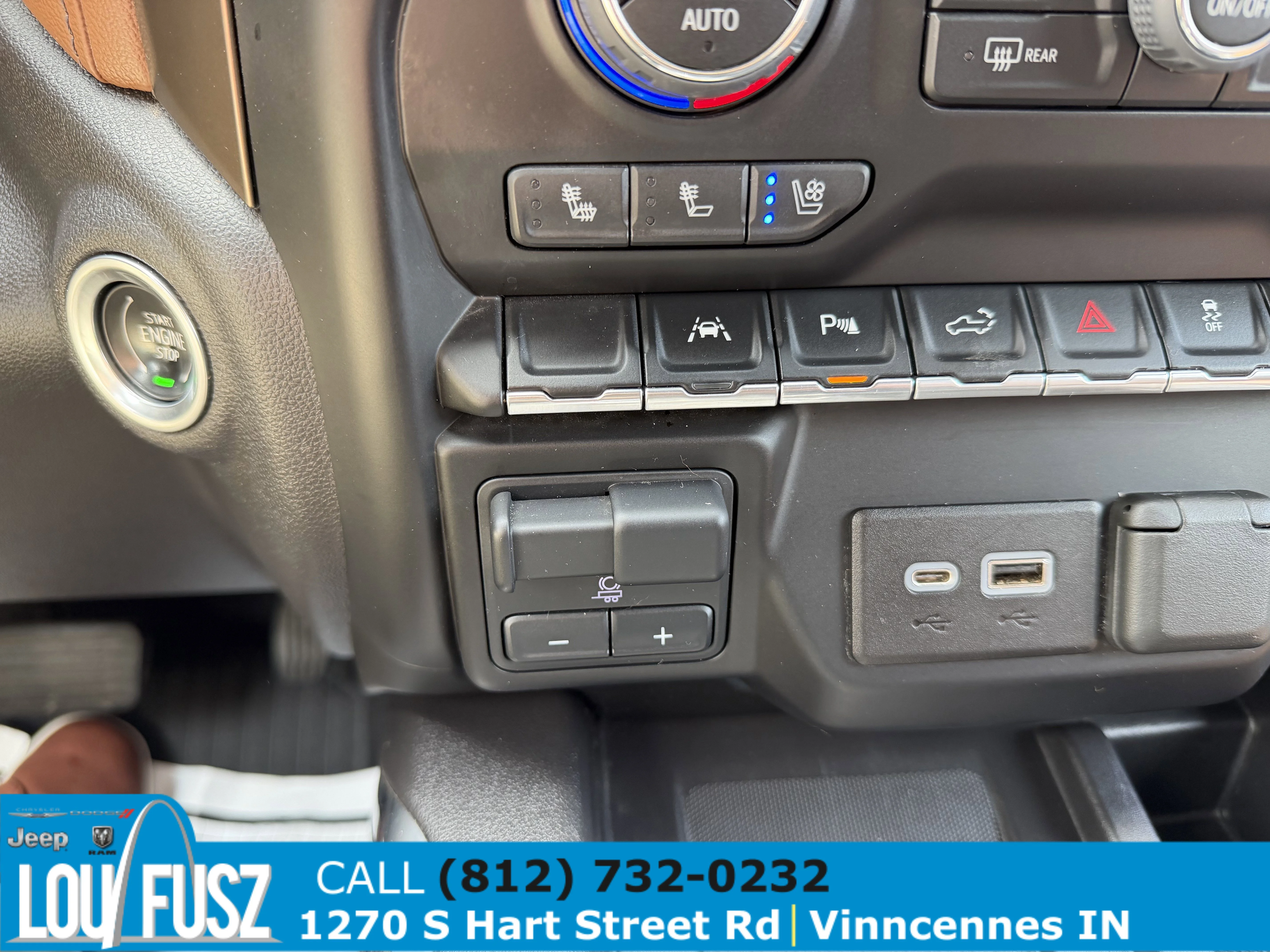 Used 2022 White Chevrolet High Country image 25