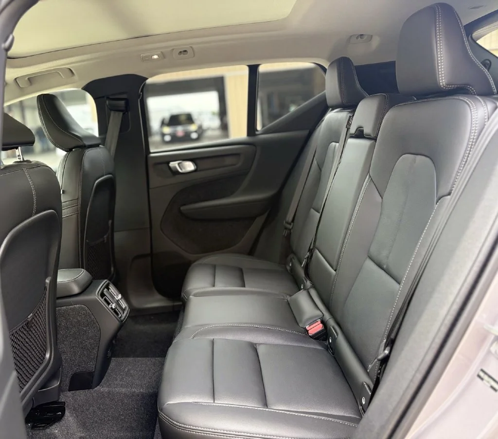 New 2026 Aurora Silver Volvo Core image 24