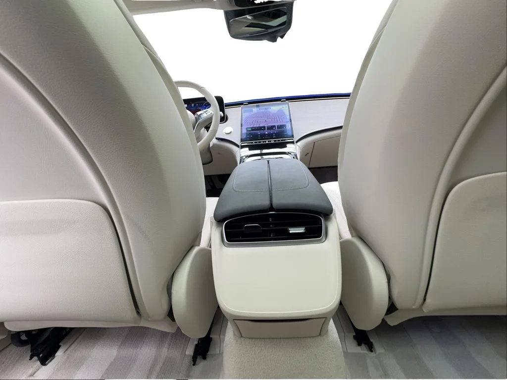 Used 2023 White Mercedes-Benz 450 image 36