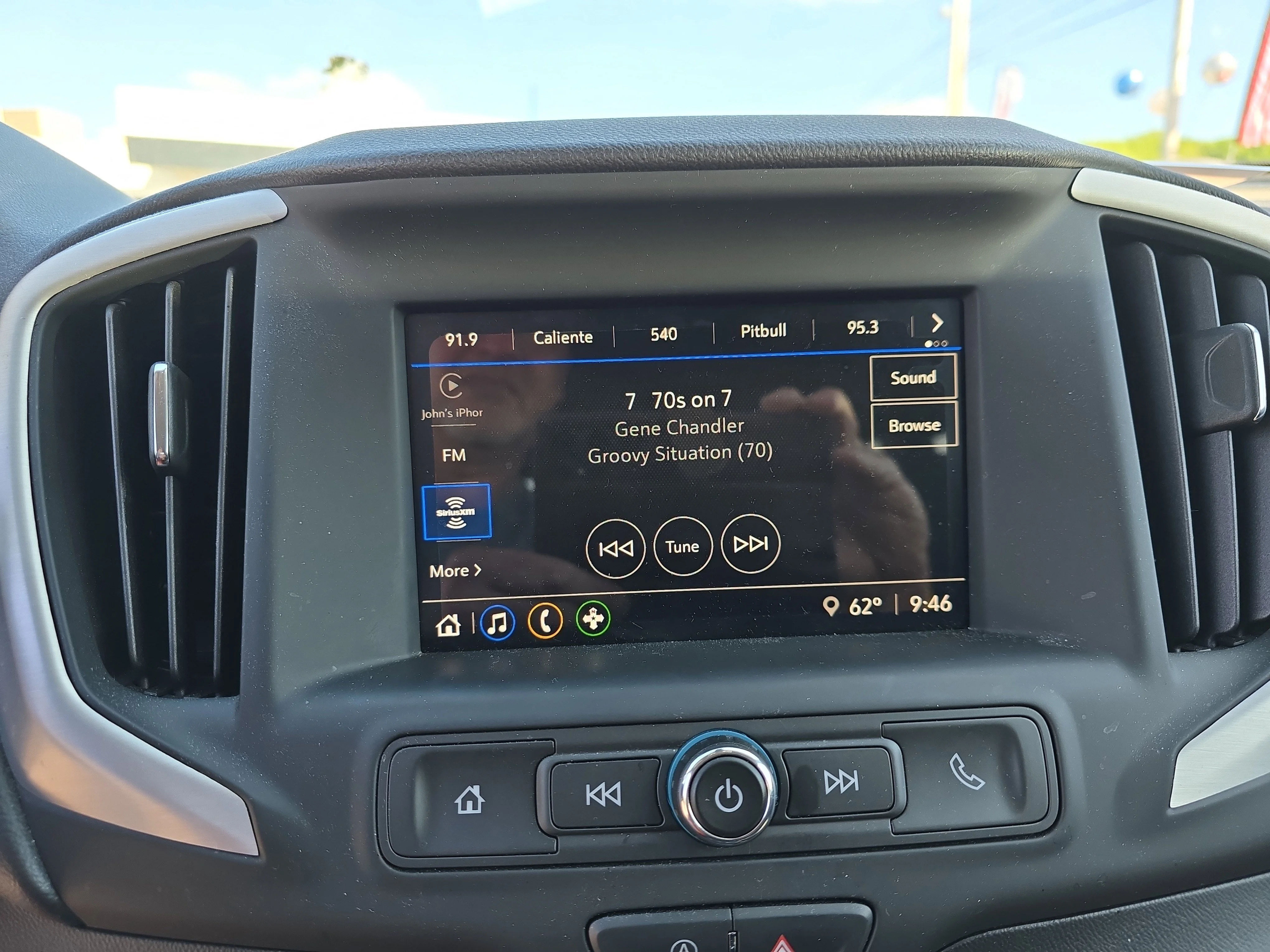 Used 2023 Sterling Metallic GMC SLE image 29
