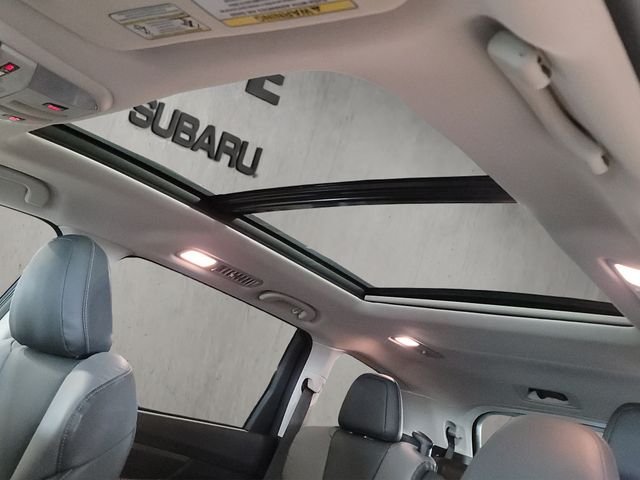 Used 2022 Crystal Black Silica Subaru Onyx Edition image 39