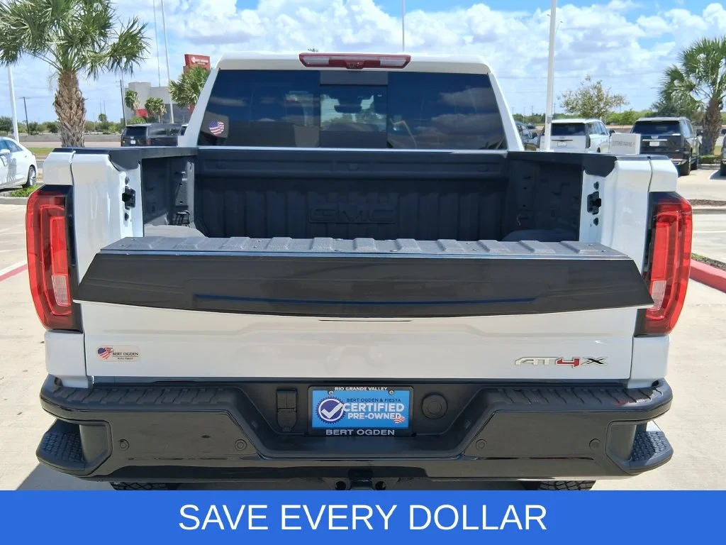 Used 2025 White GMC AT4X image 7