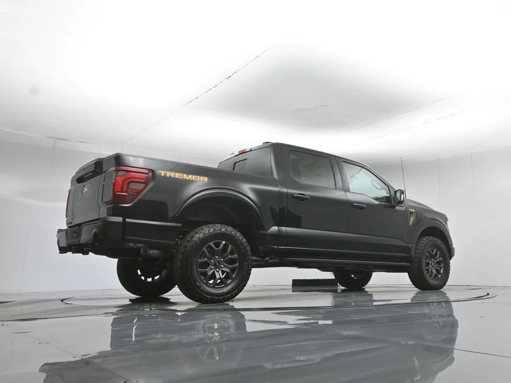 New 2026 Agate Black Metallic Ford Tremor image 54