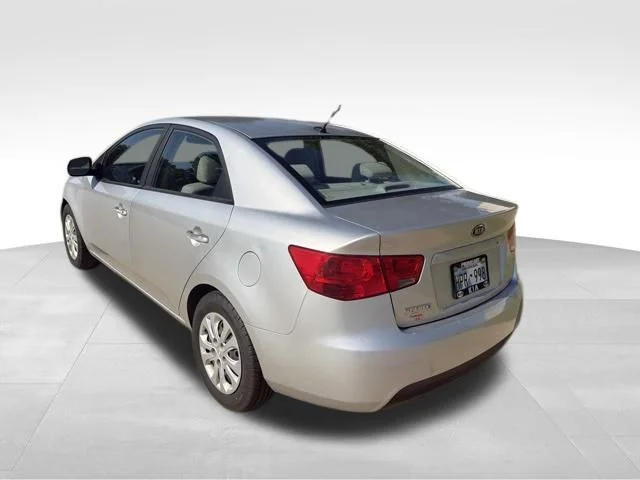 Used 2010 Silver Kia LX image 5