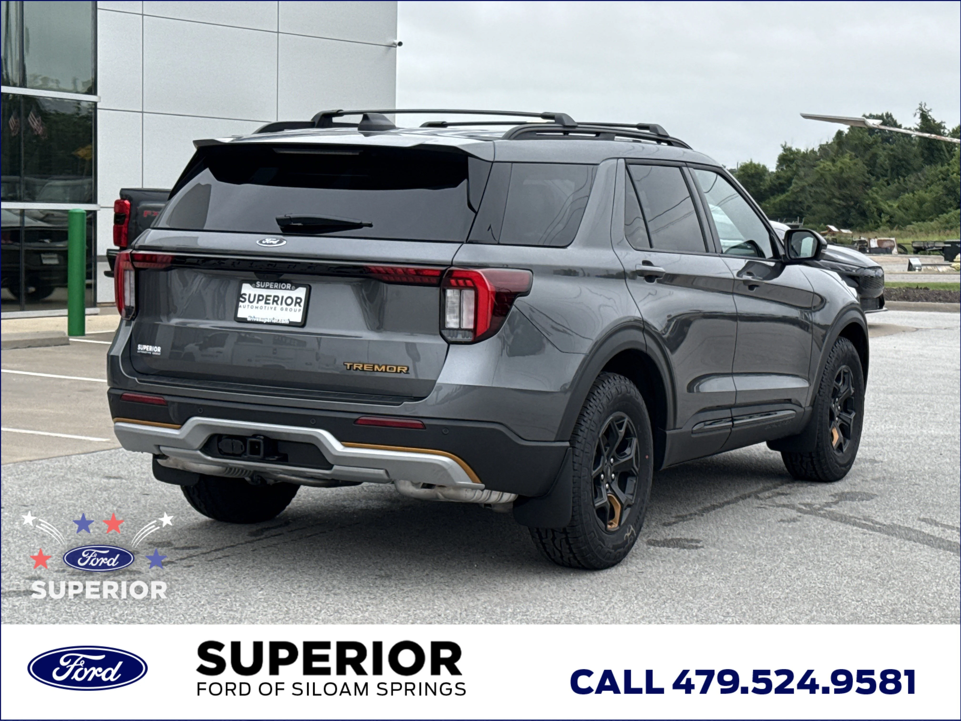 New 2026 Carbonized Gray Metallic Ford Tremor 4WD image 3