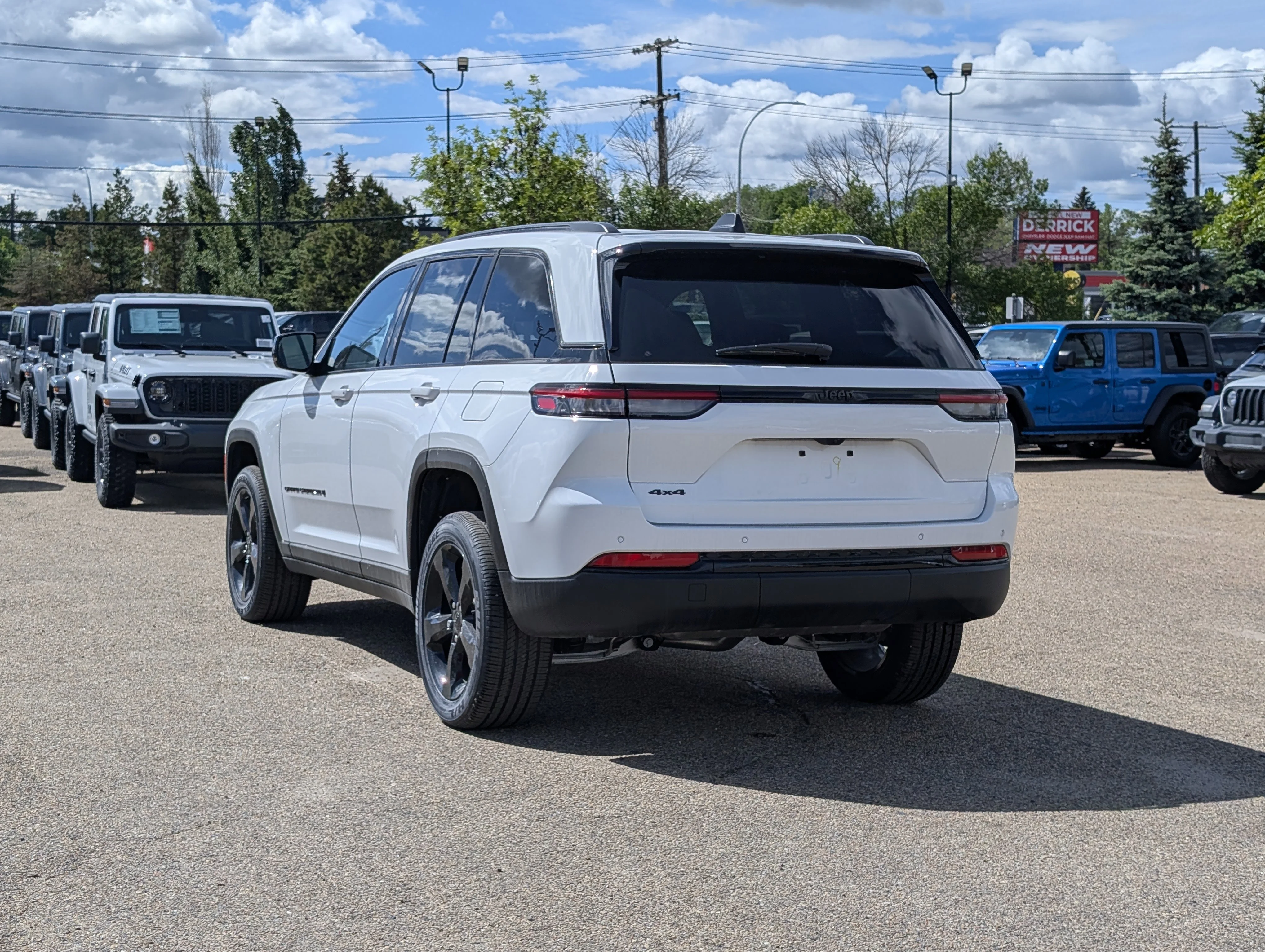 New 2025 Bright White Jeep Altitude image 4