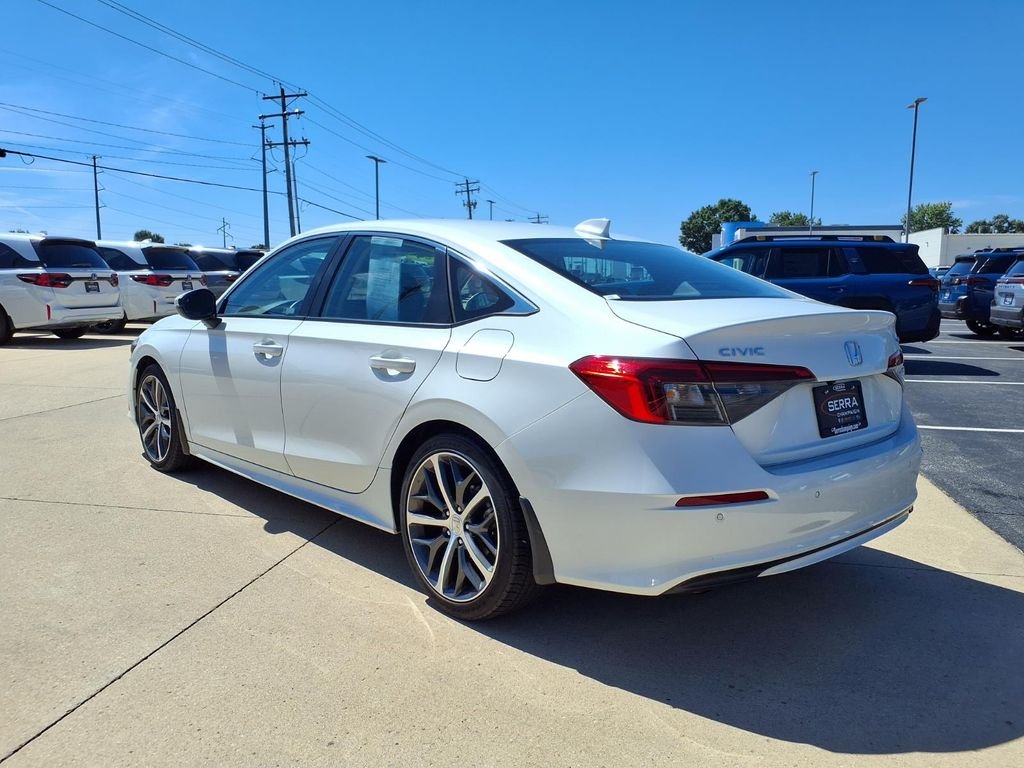 Certified Used 2024 Platinum White Pearl Honda 1.5T 4D TOURING image 21