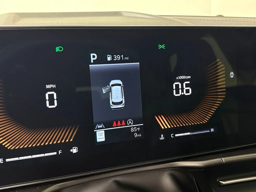 New 2026 Glacial White Pearl Kia EX image 22