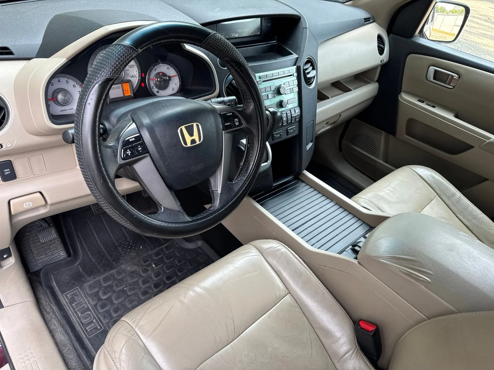 Used 2011  Honda EX-L image 32
