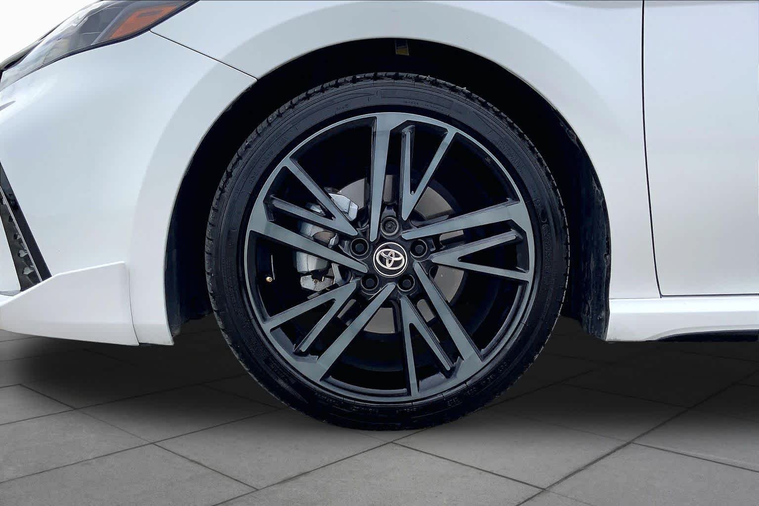 Used 2026 Wind Chill Pearl Toyota XSE image 11
