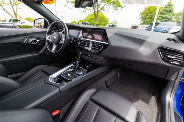2026 BMW Z4 30i - Photo 18