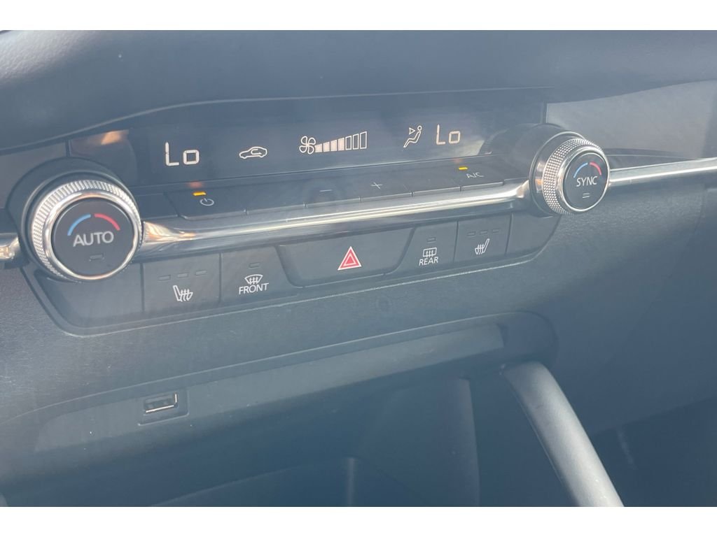 Used 2019 MACHINE GRAY METALLIC Mazda w/Preferred Pkg image 28