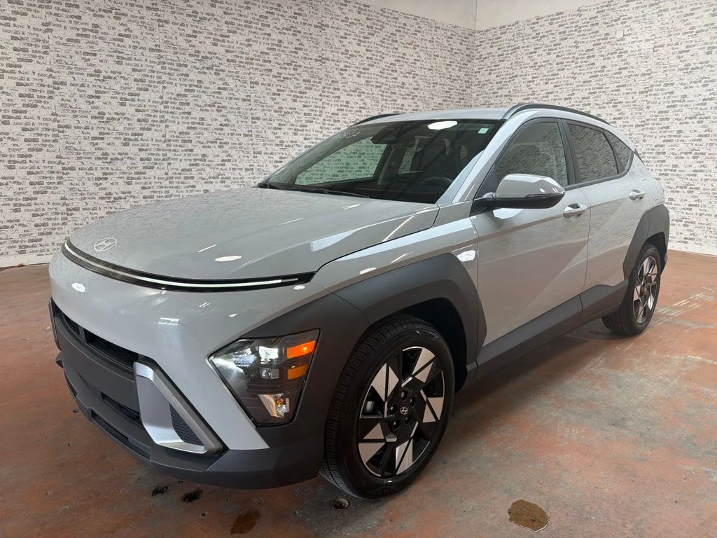 Used 2024 Cyber Gray Metallic Hyundai SEL image 3