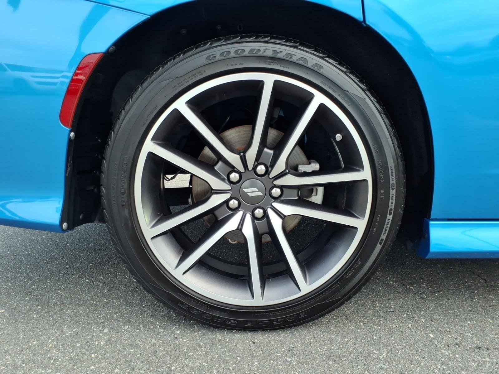 Used 2023 B5 Blue Pearlcoat Dodge R/T image 10