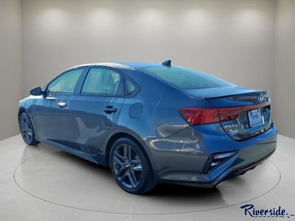 Used 2020 Gray Kia GT-Line image 4