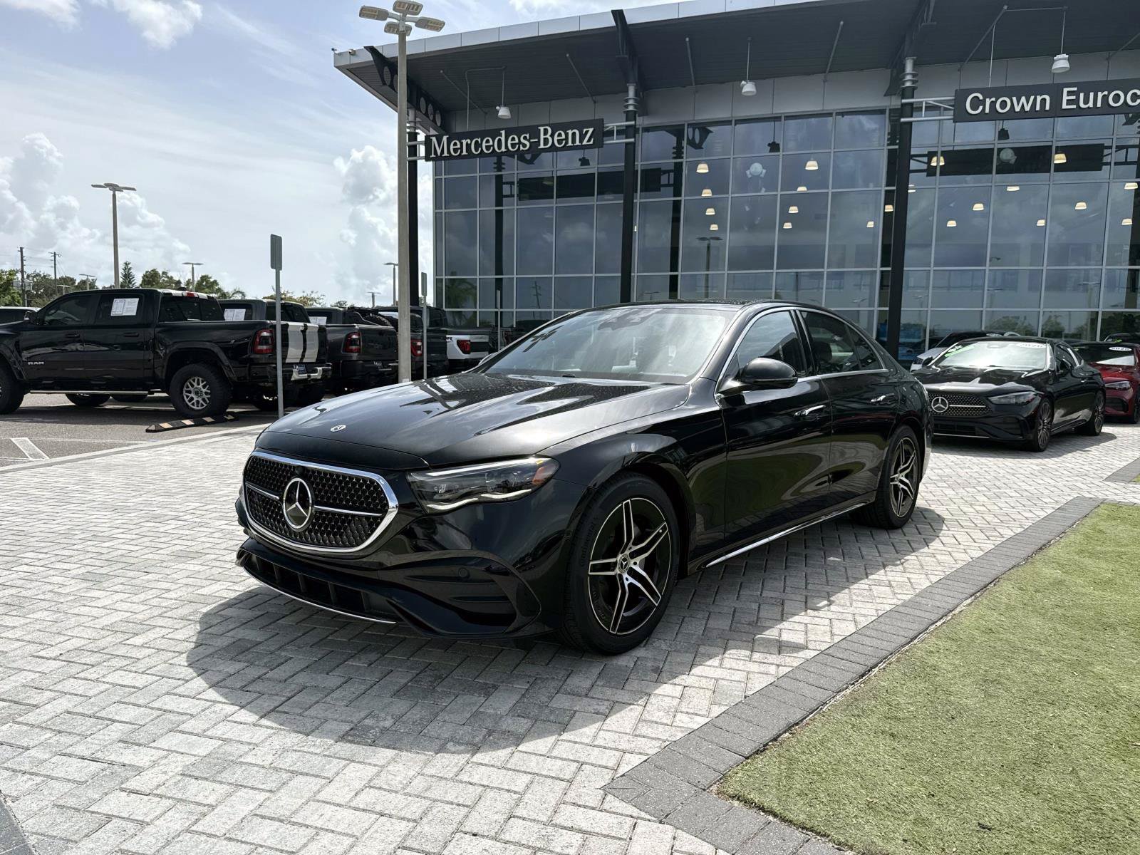 New 2026 Black Mercedes-Benz E 350 RWD Sedan image 2