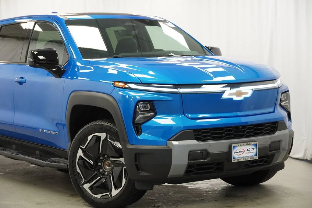 2026 Chevrolet Silverado EV LT - Photo 8