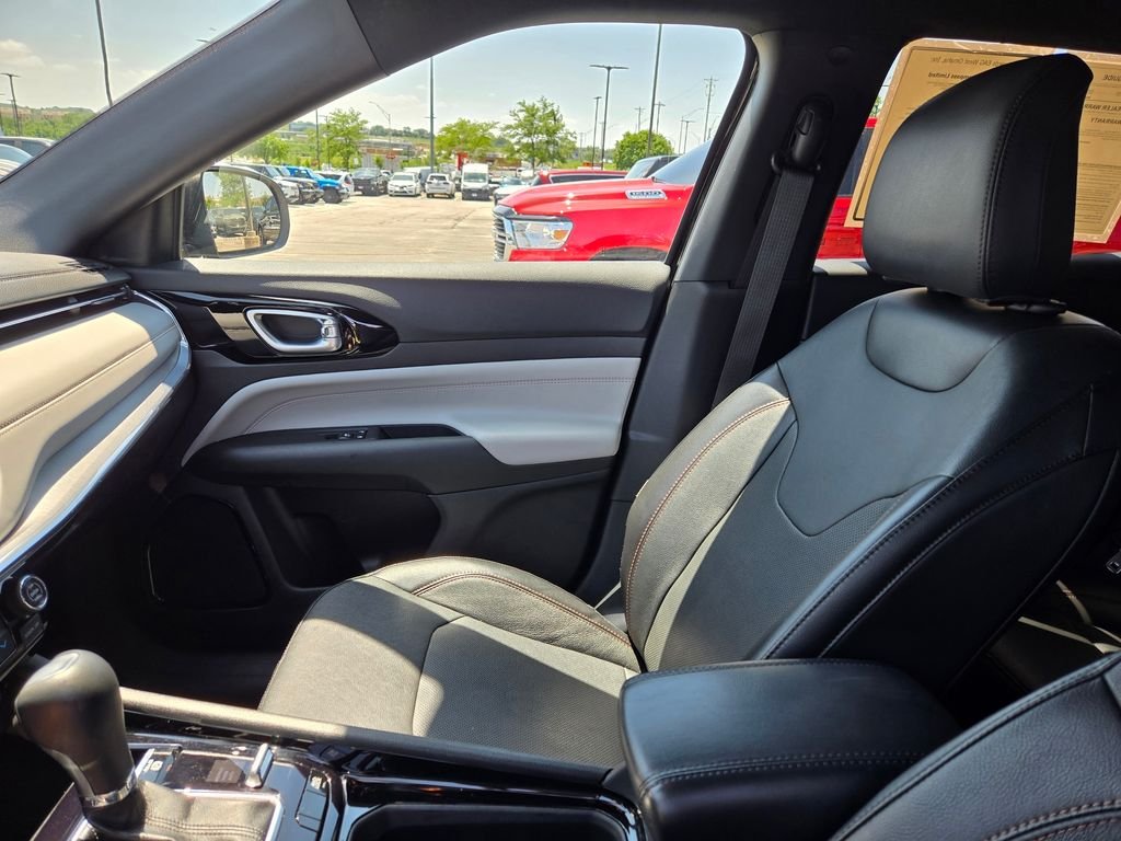 Used 2023 Black Jeep Limited image 25