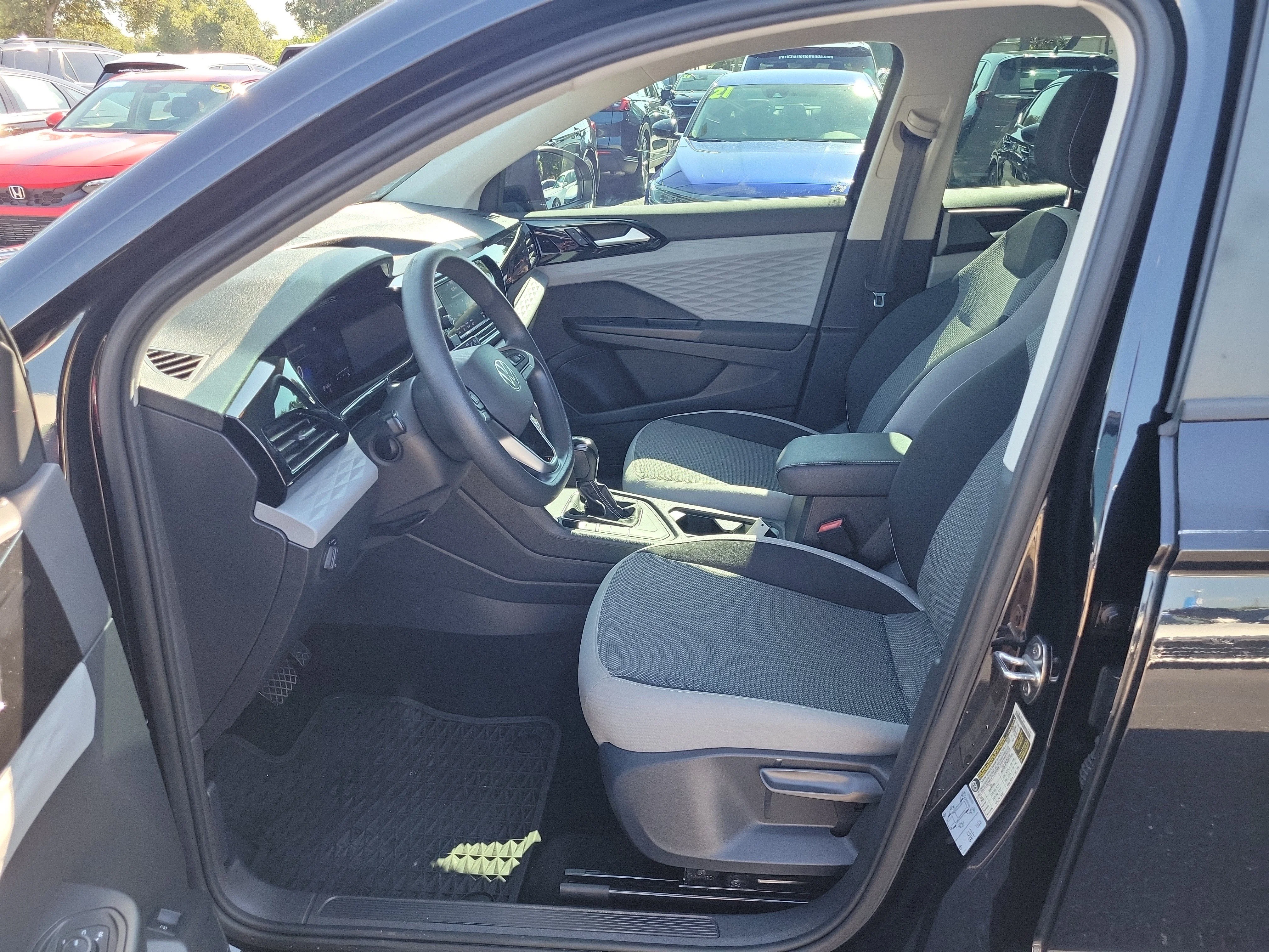 Certified Used 2022 Black Volkswagen 1.5T S image 14