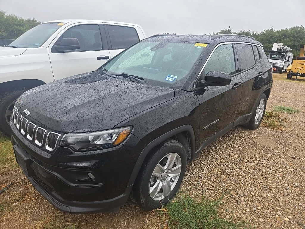 Certified Used 2022 Black Jeep Latitude image 1