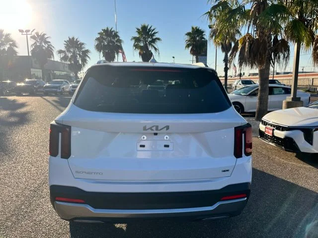 2026 Kia Sorento EX - Photo 6