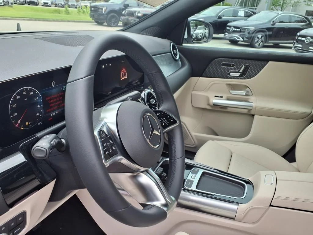 Certified Used 2026 Polar White Mercedes-Benz GLA 250 image 15