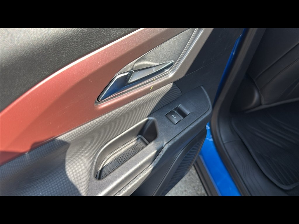 2025 Chevrolet Equinox EV RS - Photo 22
