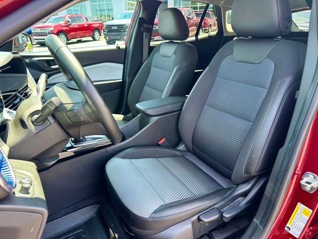 Used 2025 Red Chevrolet LT image 13