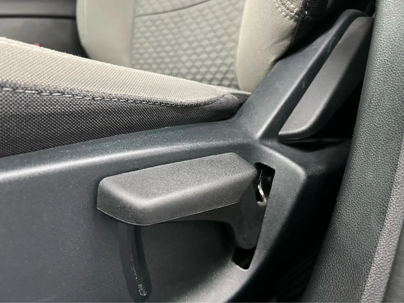 Used 2022 Stone Blue Metallic Ford SE image 14