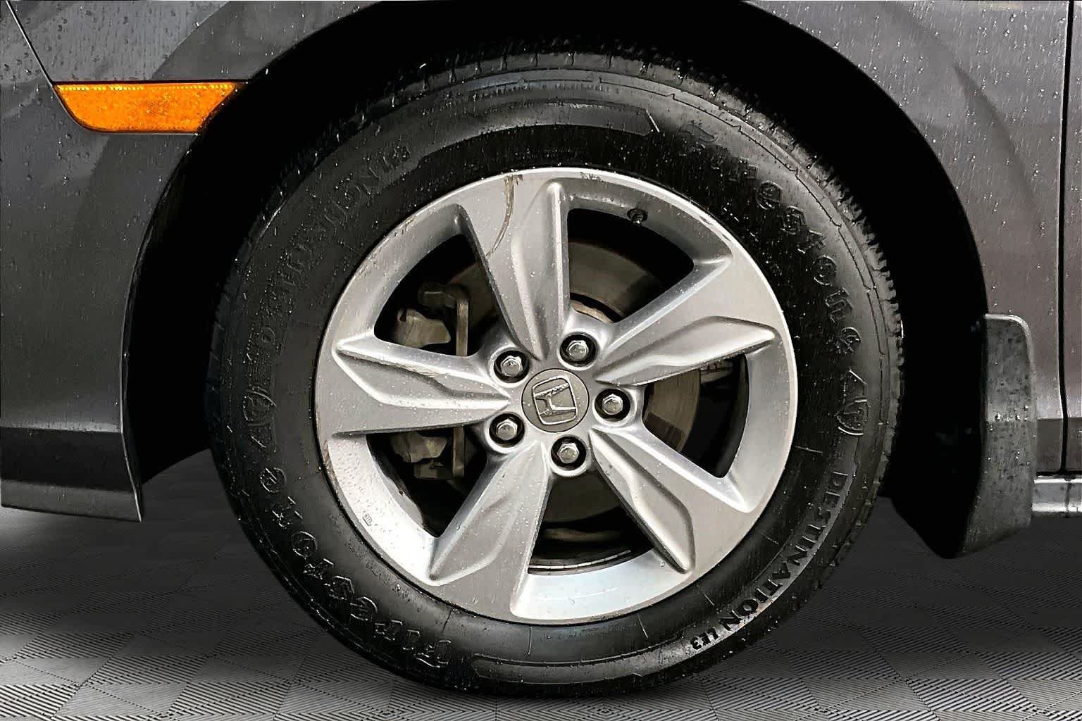 Used 2018 Modern Steel Metallic Honda EX-L image 10