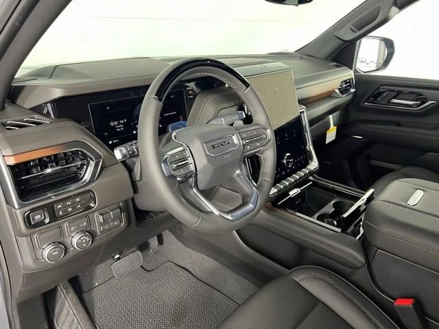 2026 GMC Yukon Denali - Photo 12