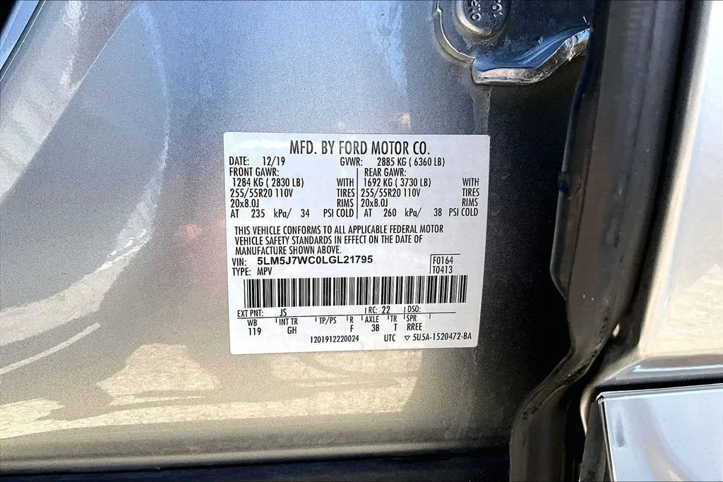 Used 2020 Radiance Metallic Lincoln Reserve image 36
