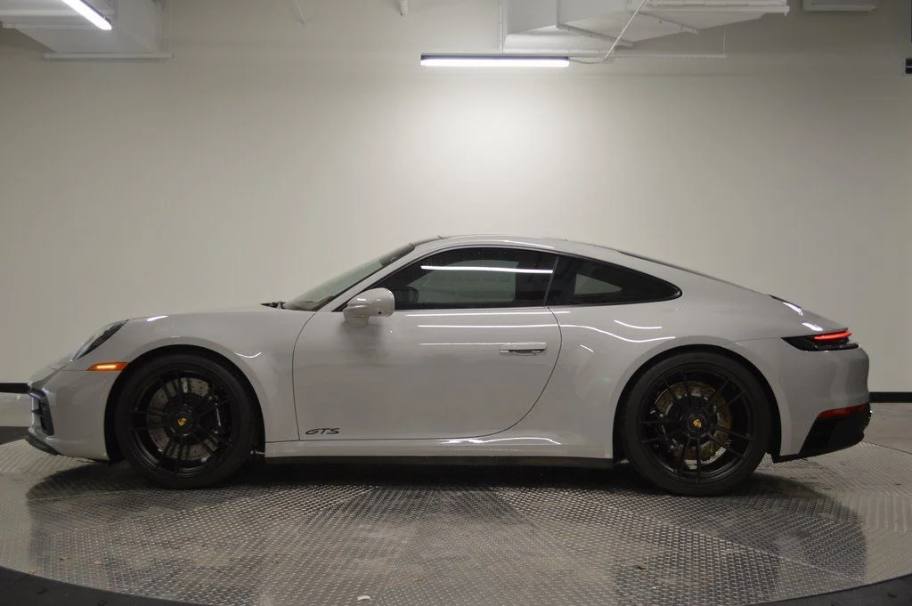 Used 2024  Porsche Carrera GTS image 2