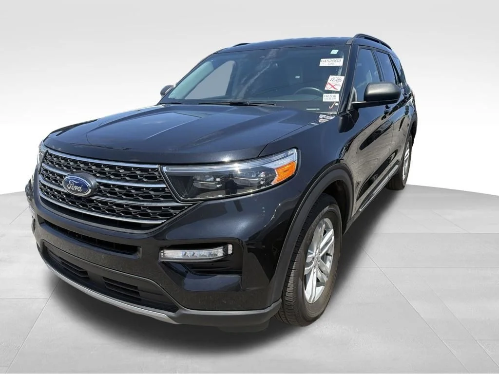 Used 2024 Black Ford XLT image 5