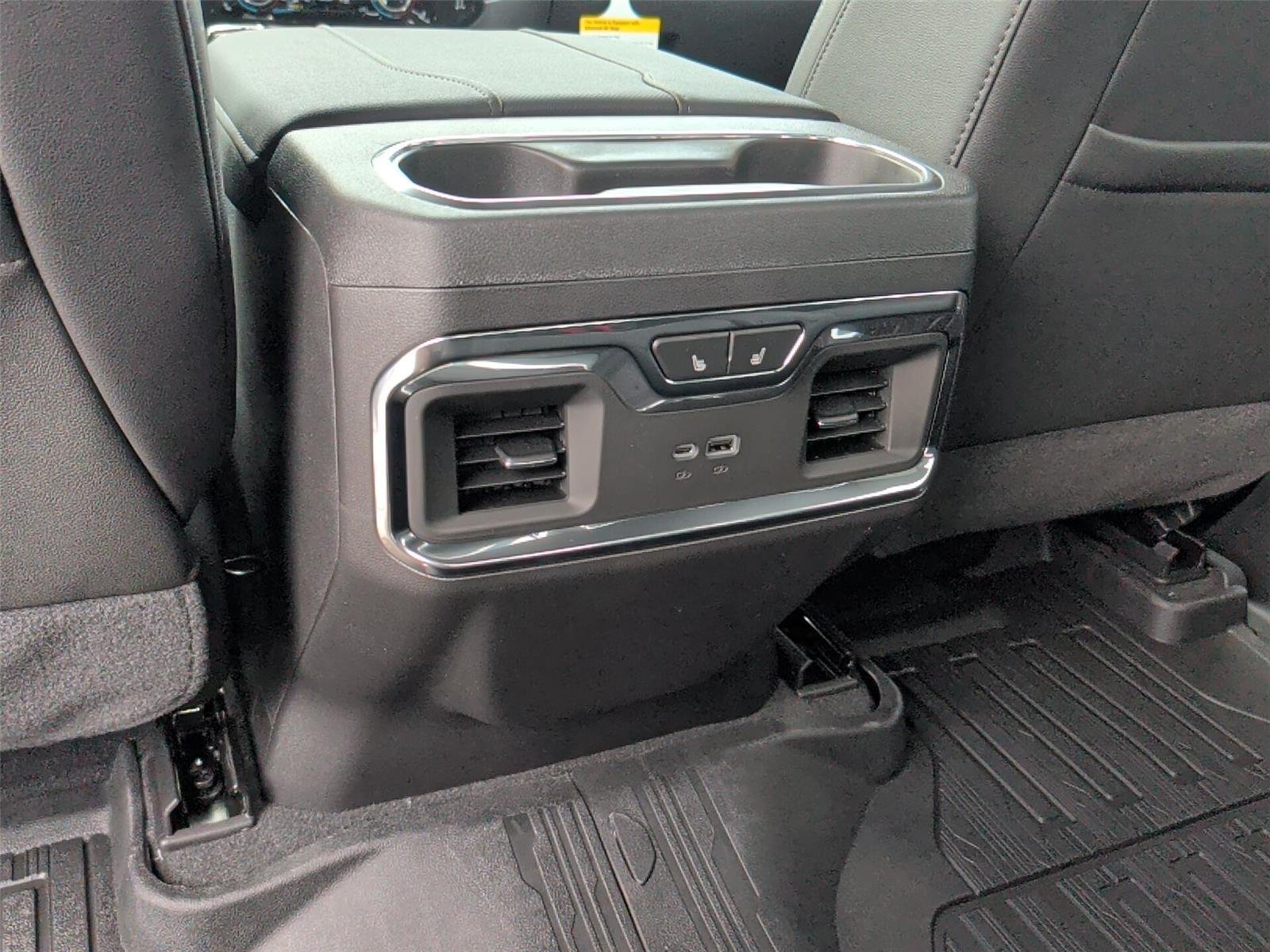2026 Chevrolet Silverado 1500 High Country - Photo 32
