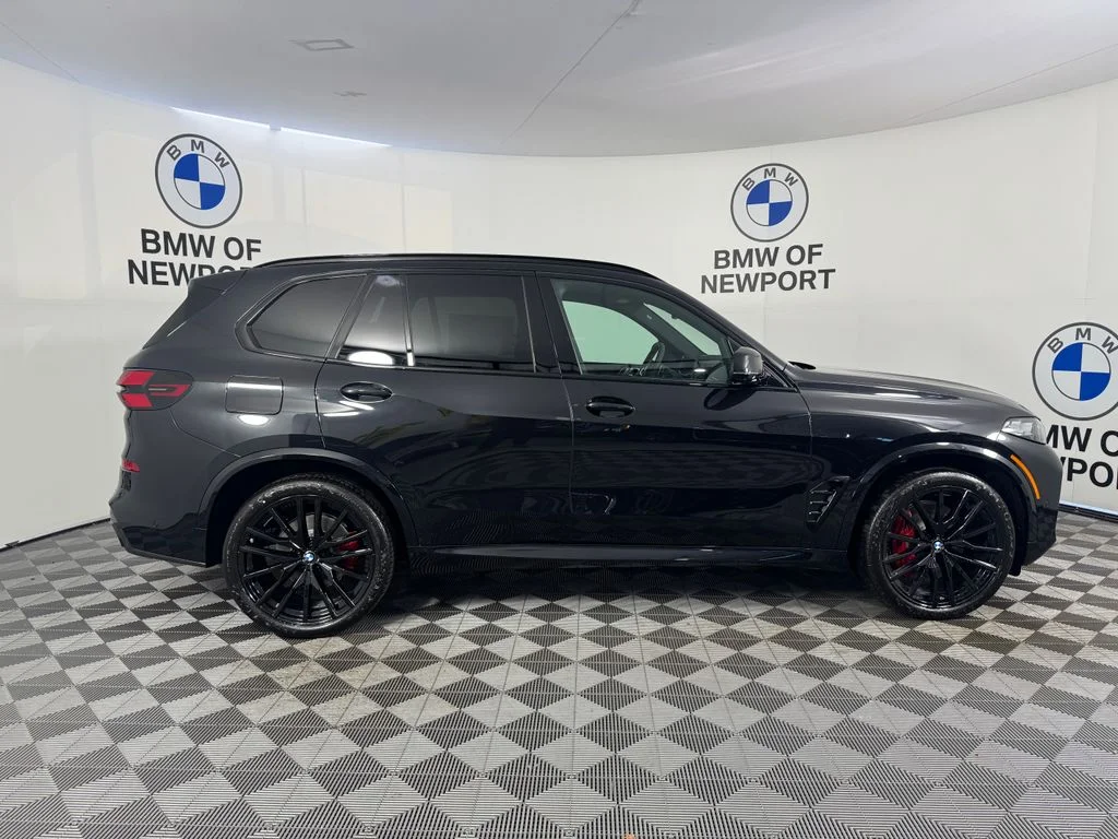 New 2026 Black Sapphire Metallic BMW xDrive40i image 5