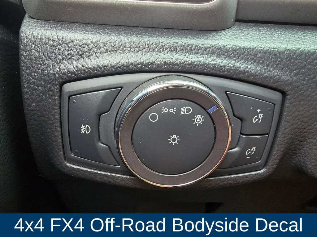 Used 2019 Gray Ford XLT image 23