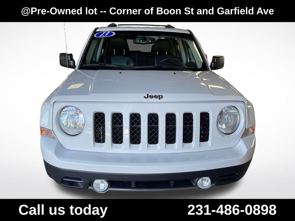 Used 2013 White Jeep Limited image 8