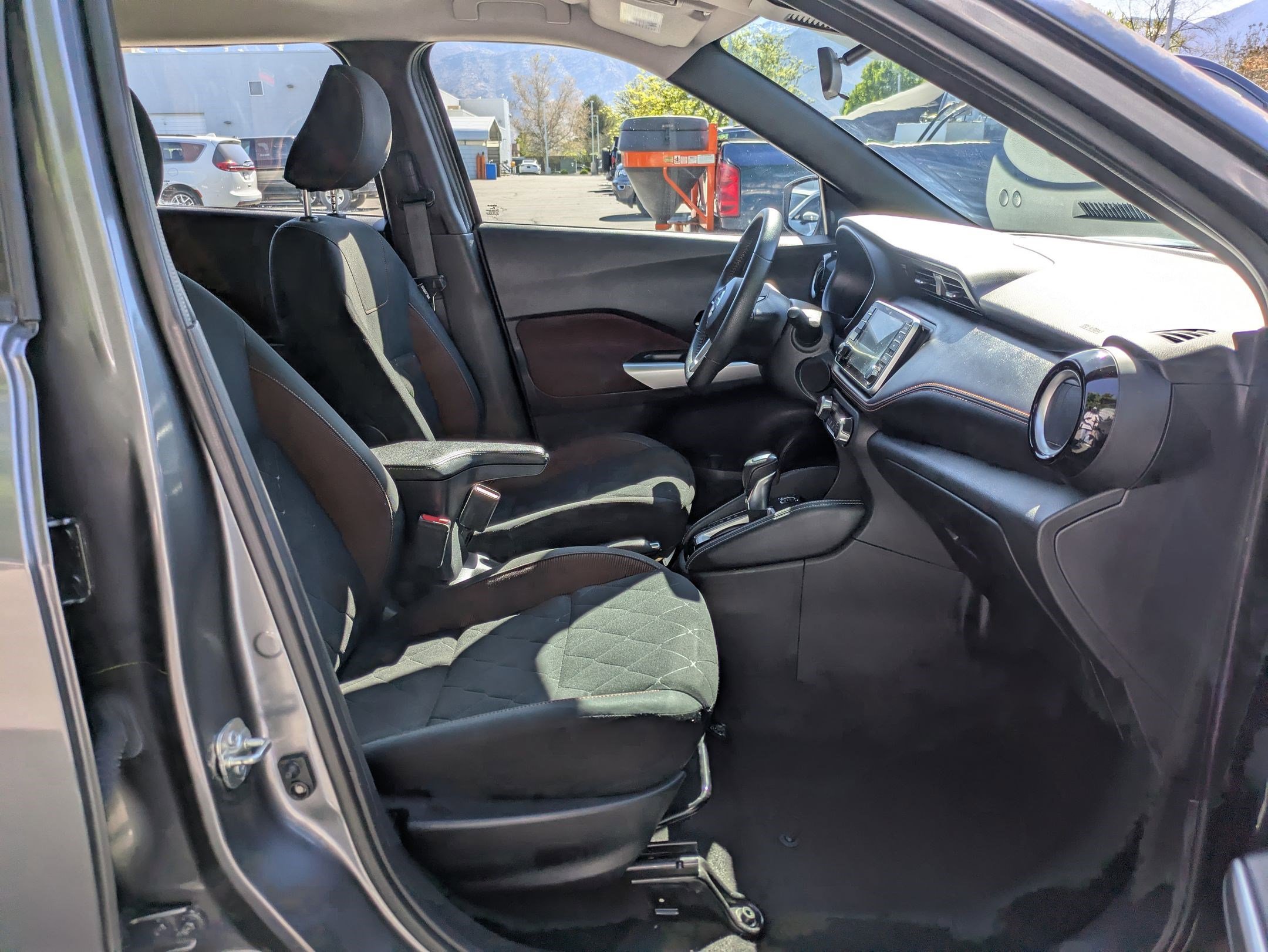 Used 2020 Gun Metallic Nissan SR image 30
